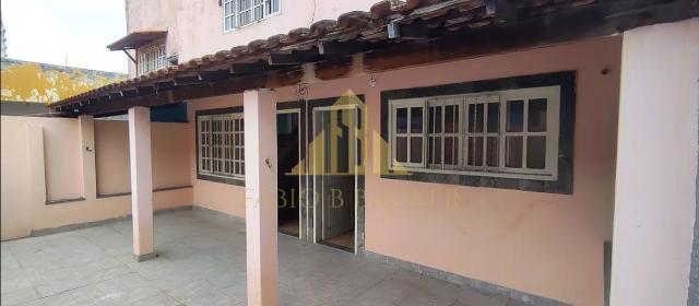 Fábio B Broker venda casa com 3 quartos 2 banheiros na Parada 40 em SG.