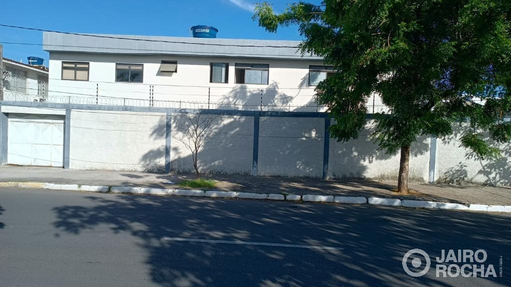 CASA COMERCIAL RUA BRIGADEIRO MELIBEU - PIEDADE