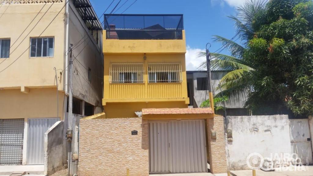 CASA EM PIEDADE