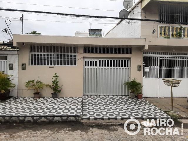 CASA RESIDENCIAL RUA SILVINO LIRA N°130