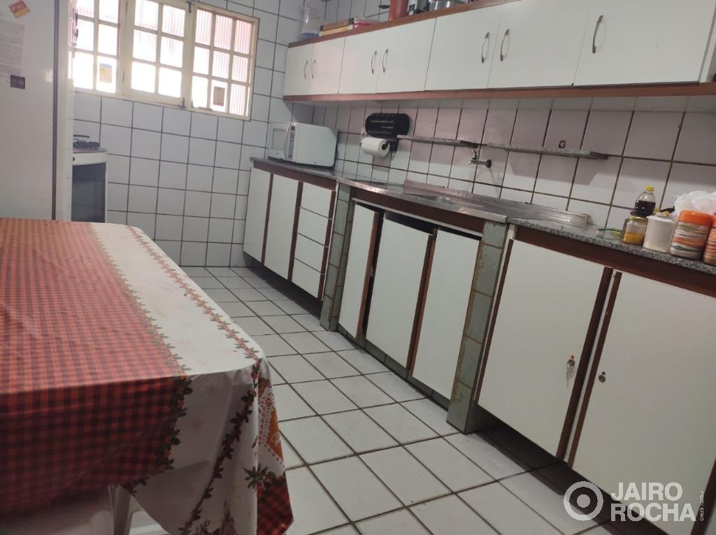 CASA RESIDENCIAL - RUA LUZIA DE ARAÚJO SOARES - CARUARU - Foto 13