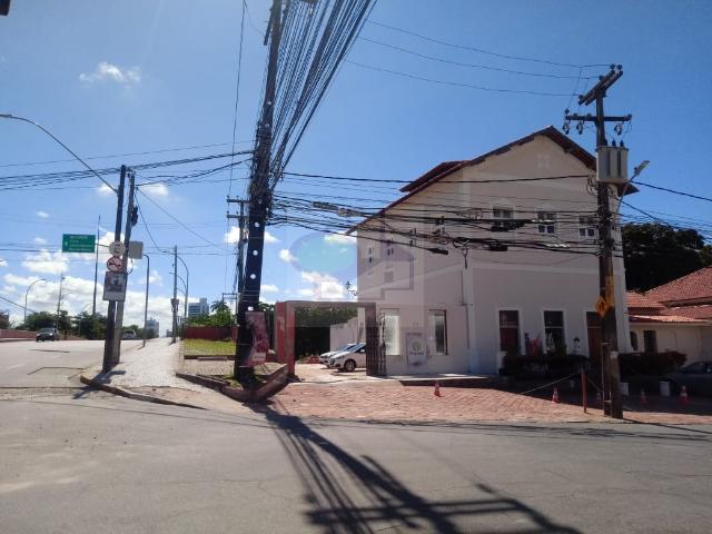 Casa comercial Derby