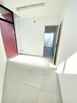 SALA COMERCIAL ESTRADA DAS UBAIAS