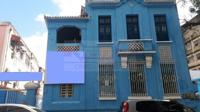 VENDE-SE EXCELENTE CASARÃO, PARA COMERCIO OU RESIDENCIA,,02 PAVIMENTOS, 807 M²