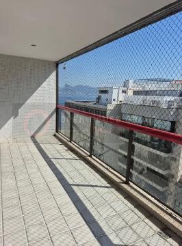 Open House Vende Apartamento 3 quartos, 2 vagas Edifício Porto Di Bari na quadra da praia de Icarai