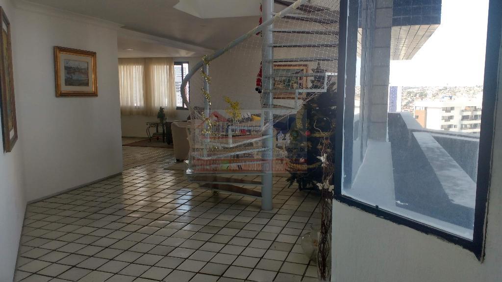 Cobertura à venda com 5 quartos, 3 suítes, 3 vagas e 340m² no Parnamirim, Recife (PE) — foto 8 de 30