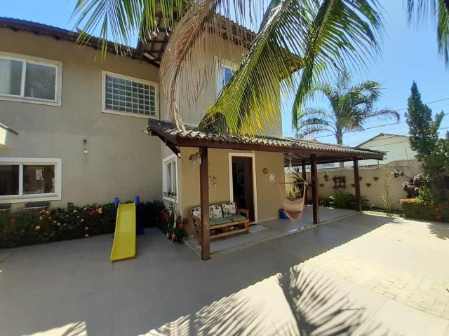 CASA DUPLEX DE 03 QUARTOS( SENDO 01 SUITE) EM ITAIPU COM ÁREA GOURMET